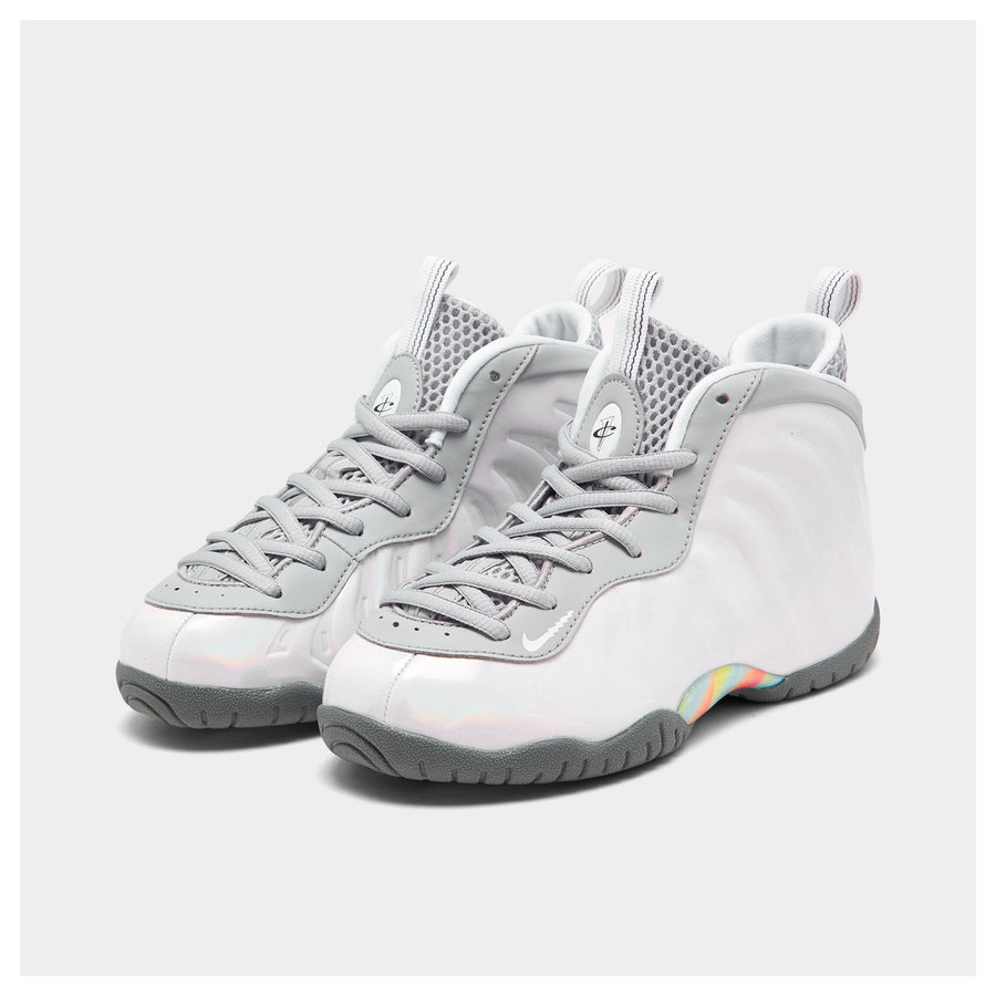 Air Foamposite One,Smoke grey, 全息喷 2.0 Air Foamposite One 释出官图!颜值超高但... Air Foamposite One,Smoke grey, 全息喷 2.0 Air Foamposite One 释出官图!颜值超高但...
