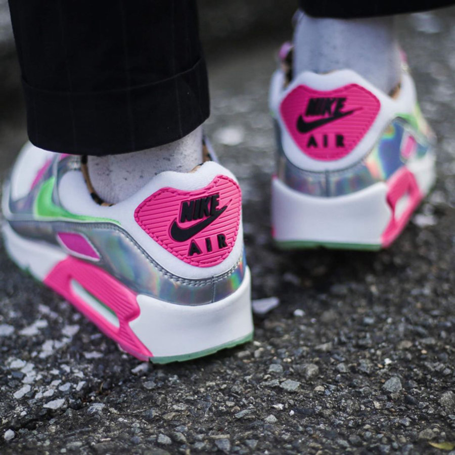 Nike,Air Max 90,CW3499-300,CQ2 全息炫彩 + 丹宁豹纹!两双 Air Max 90 上脚太抢眼! Nike,Air Max 90,CW3499-300,CQ2 全息炫彩 + 丹宁豹纹!两双 Air Max 90 上脚太抢眼!