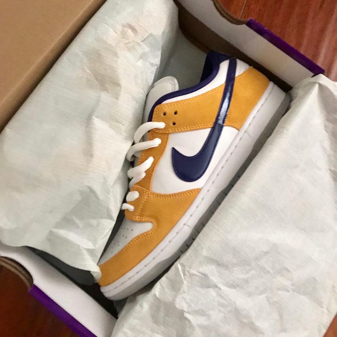 Dunk SB Low,发售 小湖人 Dunk SB Low 实物首次曝光!经典撞色你打几分? Dunk SB Low,发售 小湖人 Dunk SB Low 实物首次曝光!经典撞色你打几分?