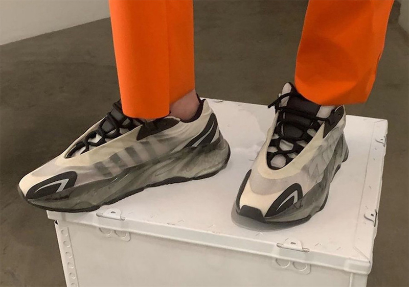 Yeezy 700 MNVN,Air FOG 1,Fear 本周发售提醒!上海限定 Yeezy、FOG 联名!还有 KD13 新配色! Yeezy 700 MNVN,Air FOG 1,Fear 本周发售提醒!上海限定 Yeezy、FOG 联名!还有 KD13 新配色!