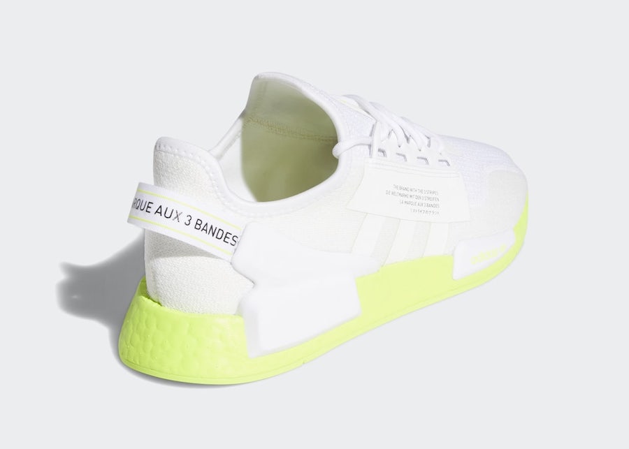 adidas,NMD,R1,V2,FX3903,发售 畅销潮流跑鞋新造型!全新 adidas NMD R1 V2 现已发售! adidas,NMD,R1,V2,FX3903,发售 畅销潮流跑鞋新造型!全新 adidas NMD R1 V2 现已发售!