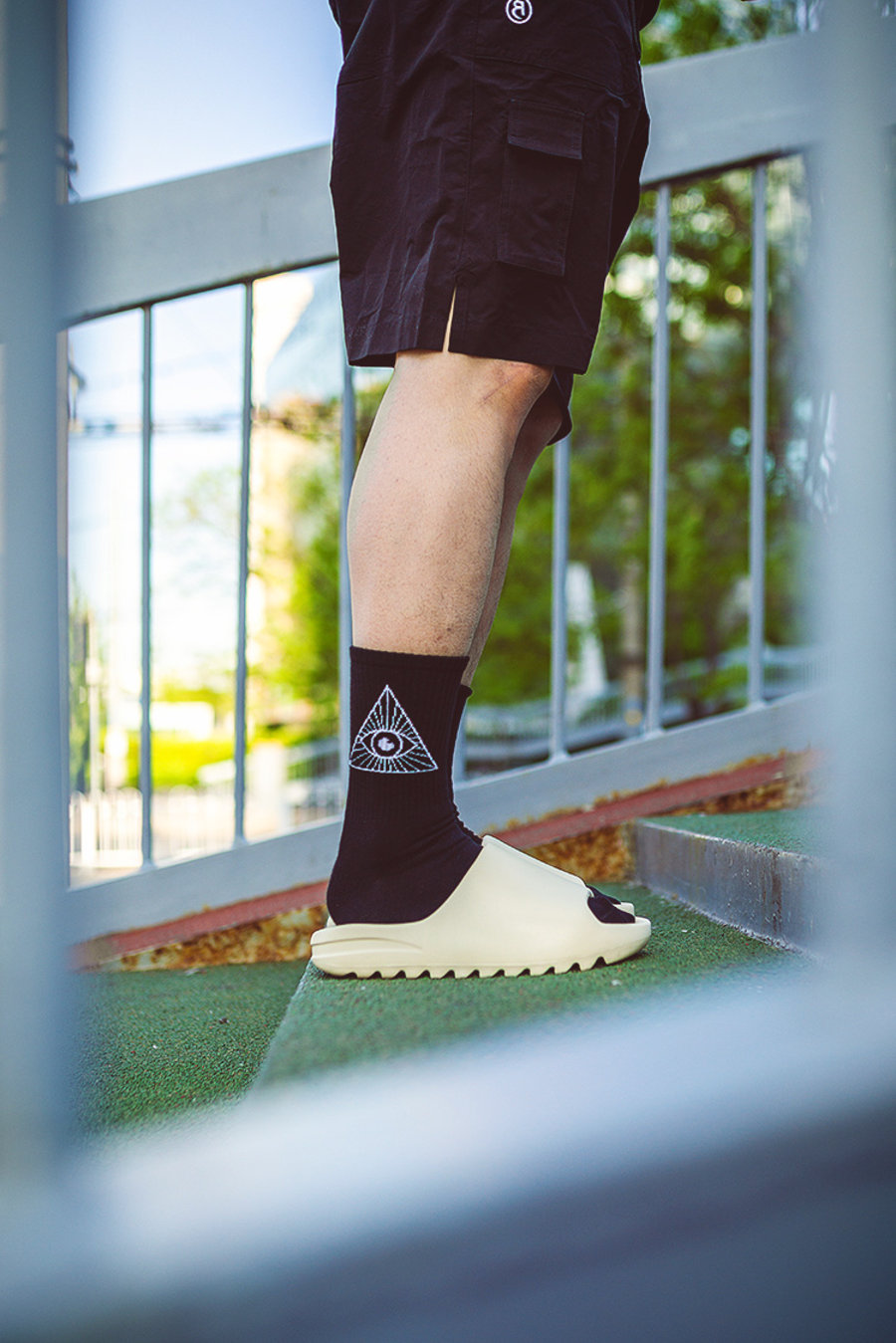 Yeezy Slide Yeezy 拖鞋市价竟能翻倍!值不值得买先看小编上脚! Yeezy Slide Yeezy 拖鞋市价竟能翻倍!值不值得买先看小编上脚!