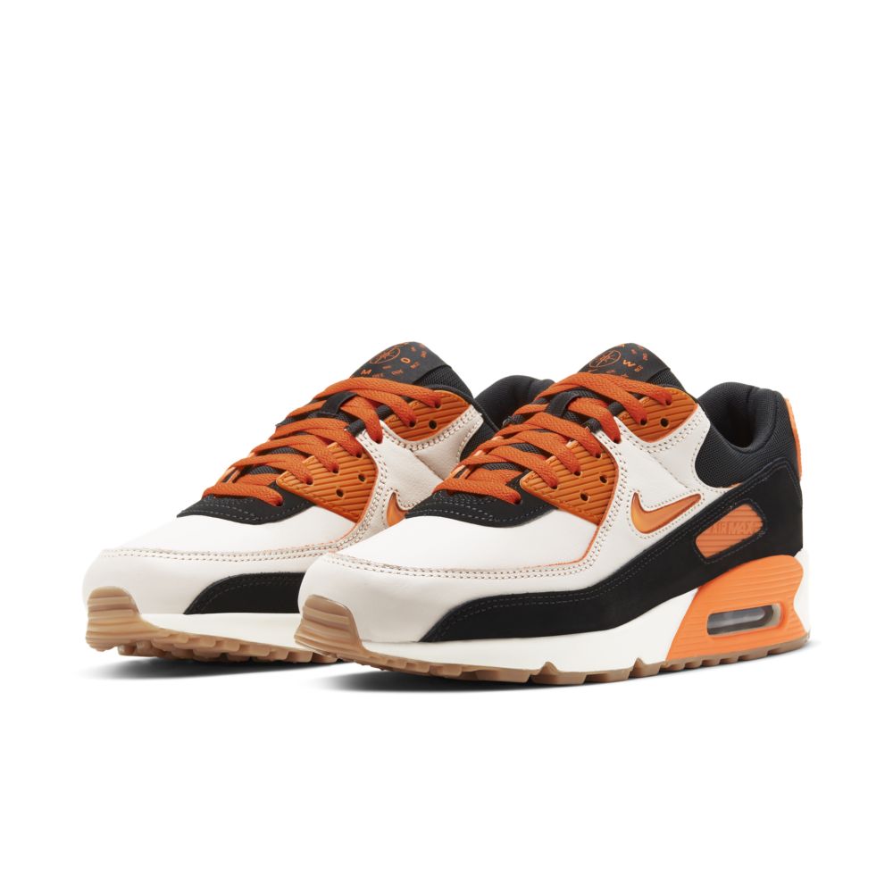 Air Max 90,Nike 暗藏刮刮乐玩法,还有防盗扣!这双 Air Max 90 有点独特! Air Max 90,Nike 暗藏刮刮乐玩法,还有防盗扣!这双 Air Max 90 有点独特!