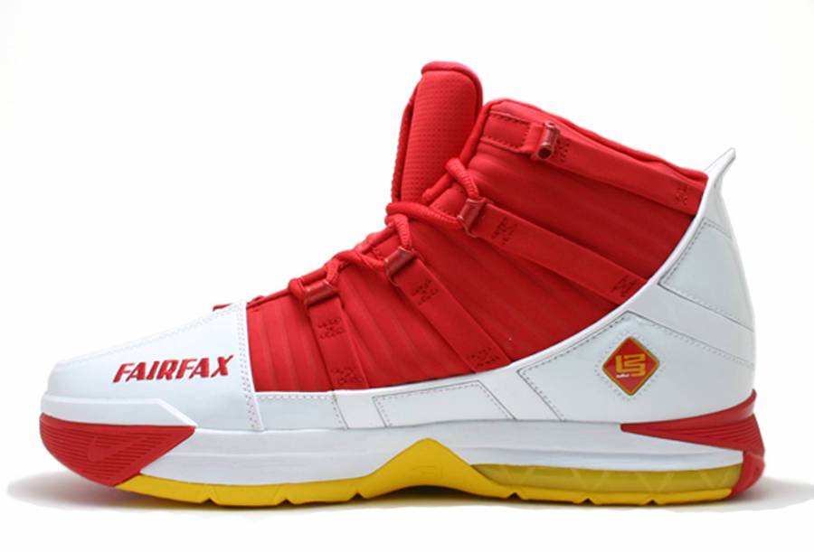 Nike,LeBron 3,DH3925-100,发售 詹姆斯 LeBron 3 PE 战靴要市售了!这不是中国队配色吗? Nike,LeBron 3,DH3925-100,发售 詹姆斯 LeBron 3 PE 战靴要市售了!这不是中国队配色吗?