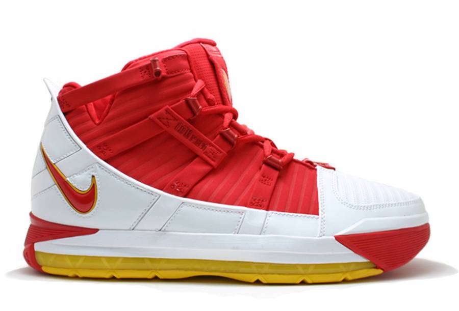 Nike,LeBron 3,DH3925-100,发售 詹姆斯 LeBron 3 PE 战靴要市售了!这不是中国队配色吗? Nike,LeBron 3,DH3925-100,发售 詹姆斯 LeBron 3 PE 战靴要市售了!这不是中国队配色吗?