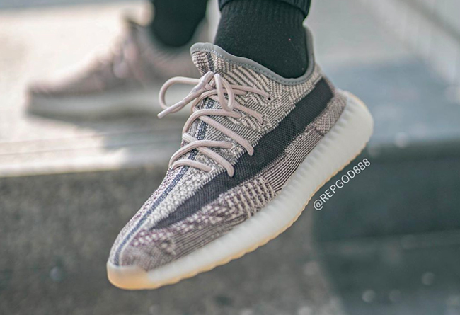 Yeezy 350 V2,zyon,发售,FZ1267 延期发售!想买「黑侧透」Yeezy 350 V2 的还要再等等! Yeezy 350 V2,zyon,发售,FZ1267 延期发售!想买「黑侧透」Yeezy 350 V2 的还要再等等!