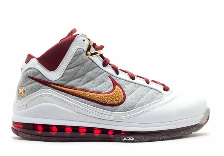 Nike,LeBron 7,CZ8915-100,MVP LeBron 7 经典配色即将复刻!专为蝉联两届 MVP 打造! Nike,LeBron 7,CZ8915-100,MVP LeBron 7 经典配色即将复刻!专为蝉联两届 MVP 打造!