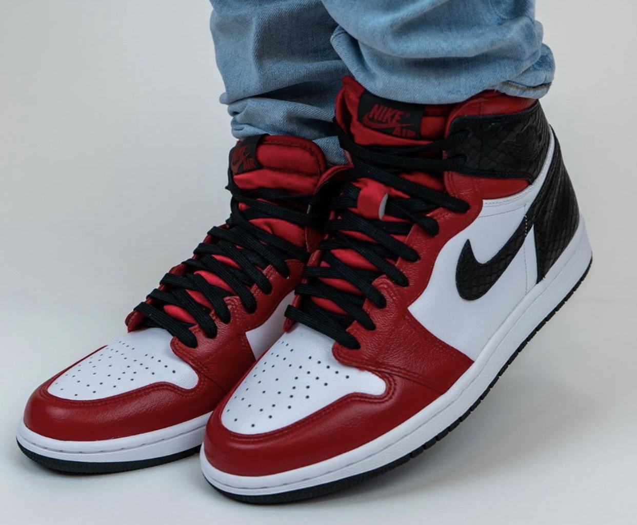 AJ1,Air Jordan 1,CD0461-601,发售 芝加哥 + 丝绸蛇纹 AJ1!将于八月发售,只可惜... AJ1,Air Jordan 1,CD0461-601,发售 芝加哥 + 丝绸蛇纹 AJ1!将于八月发售,只可惜...