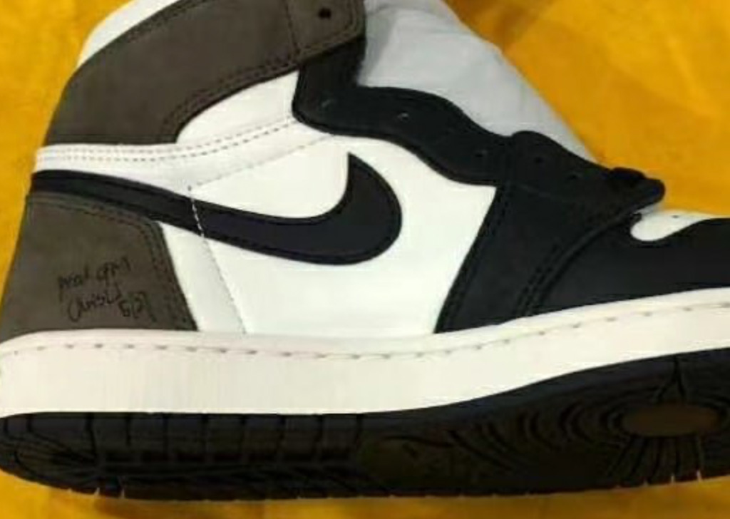 555088-105,AJ1,Air Jordan 1 555088-105 小倒钩 AJ1 实物图终于曝光了!居然还是黑脚趾? 555088-105,AJ1,Air Jordan 1 555088-105 小倒钩 AJ1 实物图终于曝光了!居然还是黑脚趾?