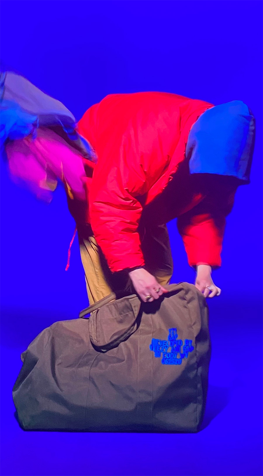 Yeezy,GAP,侃爷,Kanye West Kanye West 人人都买得起的 Yeezy!?侃爷亲自宣布 YZY x GAP 合作! Yeezy,GAP,侃爷,Kanye West Kanye West 人人都买得起的 Yeezy!?侃爷亲自宣布 YZY x GAP 合作!