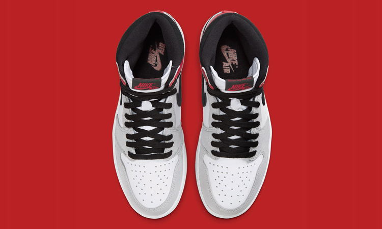 Air Jordan,AJ,AJ1,Light Smoke 融合 Union、Dior 两大联名 !全新配色 Air Jordan 1 你打几分? Air Jordan,AJ,AJ1,Light Smoke 融合 Union、Dior 两大联名 !全新配色 Air Jordan 1 你打几分?