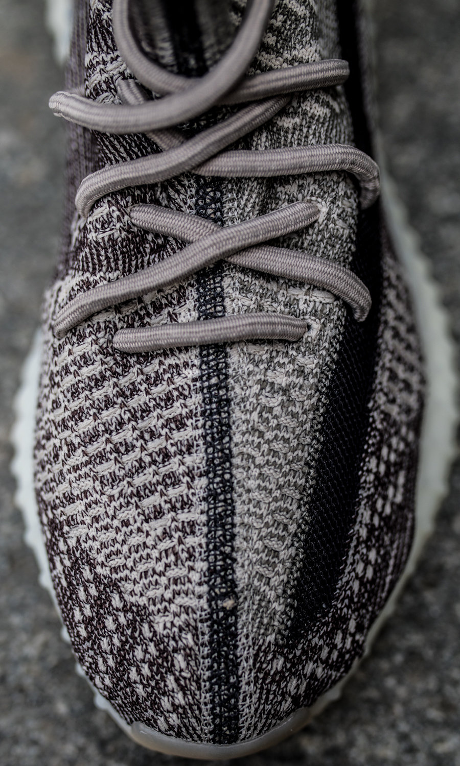Yeezy 350 V2,adidas,发售,FZ1267 跳票王终于来了!黑侧透 Yeezy 350 V2 下周发售! Yeezy 350 V2,adidas,发售,FZ1267 跳票王终于来了!黑侧透 Yeezy 350 V2 下周发售!