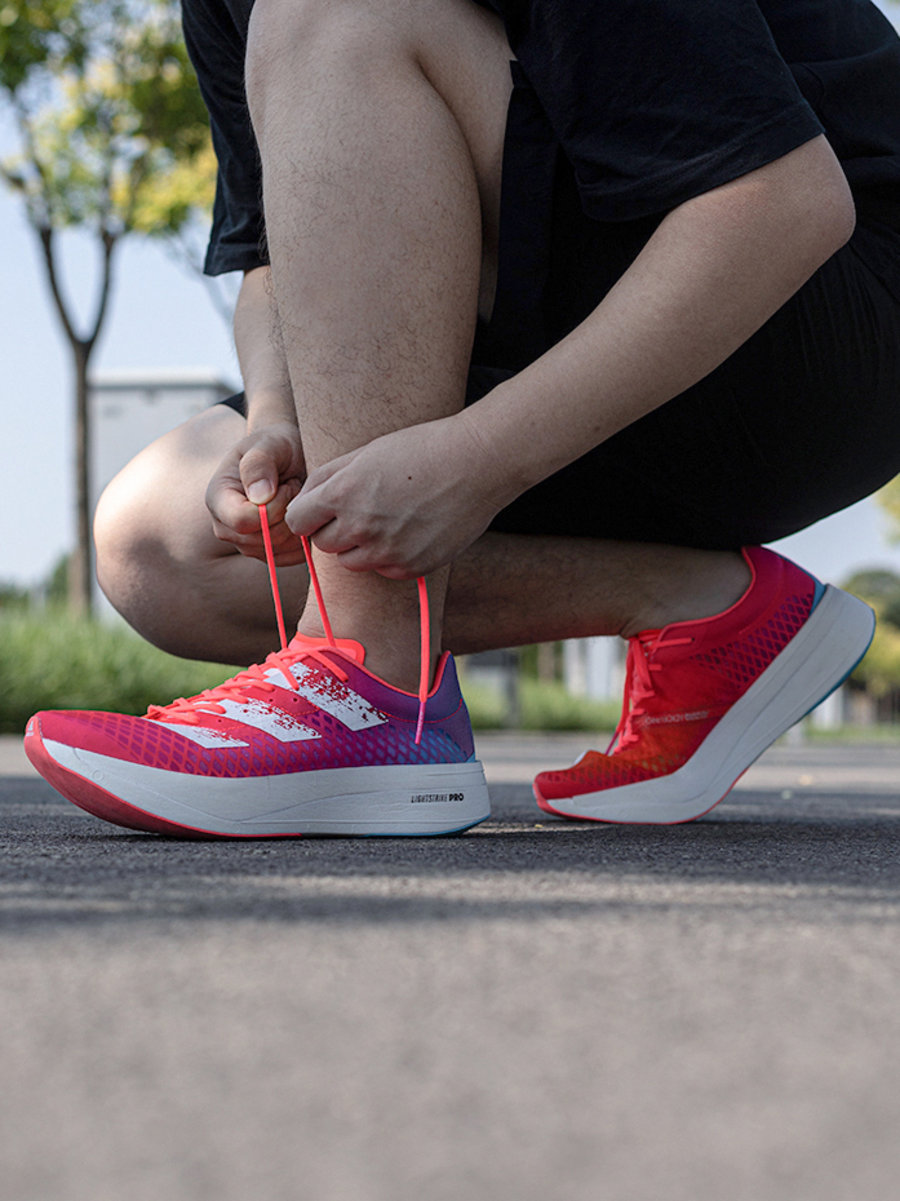 adizero,adios Pro,adidas adidas 全新碳板跑鞋!脚感真的顶!外底竟然长这样... adizero,adios Pro,adidas adidas 全新碳板跑鞋!脚感真的顶!外底竟然长这样...