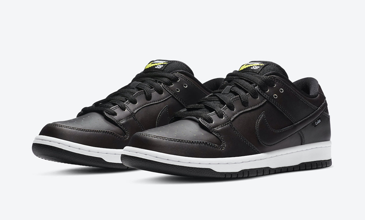Nike SB,Dunk Low,Civilist,CZ51 可玩度超高鞋面!摩擦就能变色的 Nike SB Dunk 官图曝光! Nike SB,Dunk Low,Civilist,CZ51 可玩度超高鞋面!摩擦就能变色的 Nike SB Dunk 官图曝光!