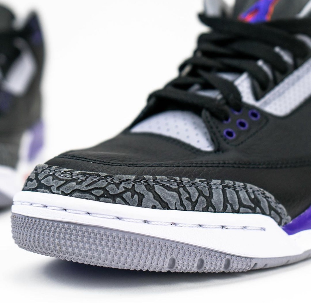 AJ3,Air Jordan 3,CT8532-050,发售 湖人还是太阳?之前跳票的黑紫 AJ3 或于年底发售! AJ3,Air Jordan 3,CT8532-050,发售 湖人还是太阳?之前跳票的黑紫 AJ3 或于年底发售!