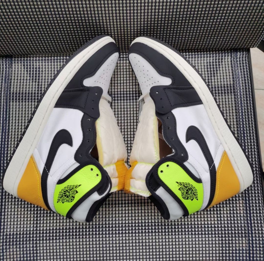 AJ,AJ1,Air Jordan 1 High OG,Vo 实物首次曝光!另类黑黄配色 Air Jordan 1 你打几分? AJ,AJ1,Air Jordan 1 High OG,Vo 实物首次曝光!另类黑黄配色 Air Jordan 1 你打几分?