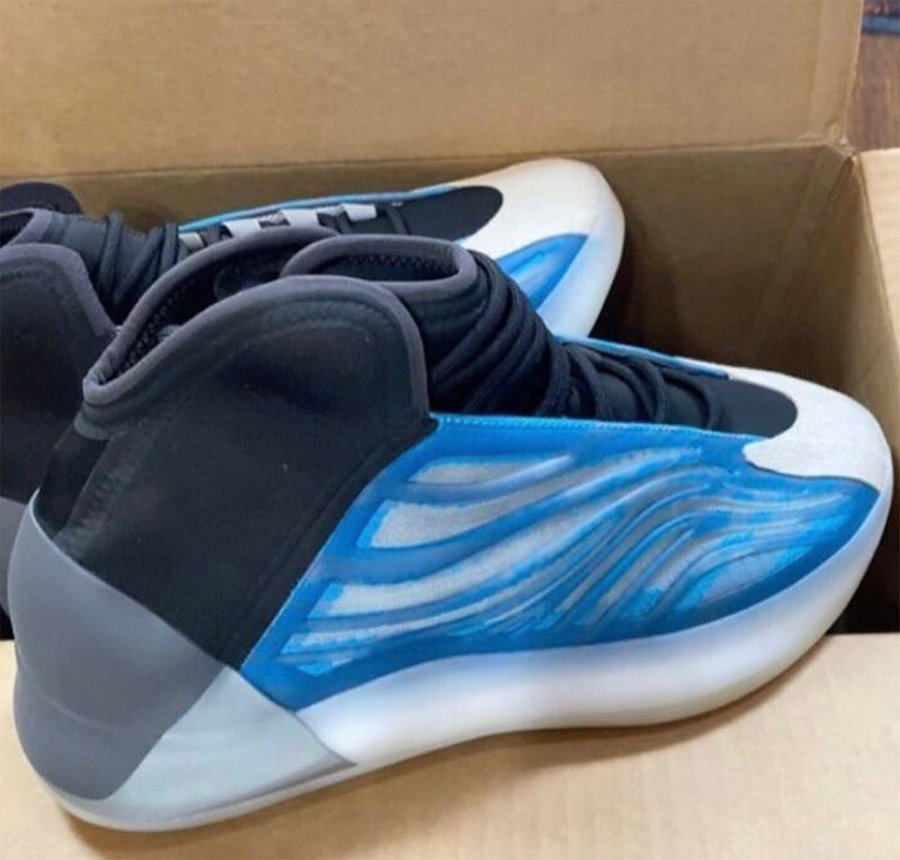 adidas,侃爷,Yeezy Quantum 侃爷送朋友的 Yeezy 篮球鞋要市售了!还是夜光鞋面! adidas,侃爷,Yeezy Quantum 侃爷送朋友的 Yeezy 篮球鞋要市售了!还是夜光鞋面!