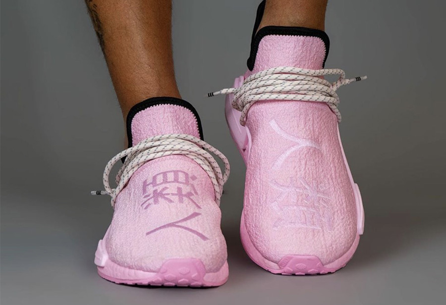 Pharrell,adidas,NMD Hu,GY0088, 今年最想买的菲董联名!樱花粉 Hu NMD 即将发售,你爱了么? Pharrell,adidas,NMD Hu,GY0088, 今年最想买的菲董联名!樱花粉 Hu NMD 即将发售,你爱了么?