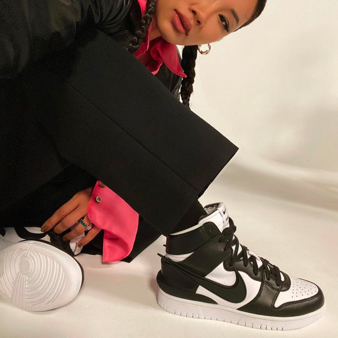 Dunk High,Nike,AMBUSH 这钩子真大!AMBUSH x Dunk High 黑白配色首次曝光 Dunk High,Nike,AMBUSH 这钩子真大!AMBUSH x Dunk High 黑白配色首次曝光