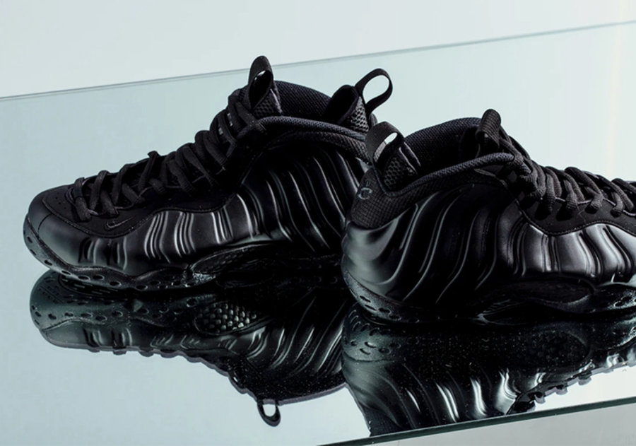 Nike,Air Foamposite One,Anthra 「纯黑喷」Air Foamposite One 明天发售!实物照片太美了! Nike,Air Foamposite One,Anthra 「纯黑喷」Air Foamposite One 明天发售!实物照片太美了!