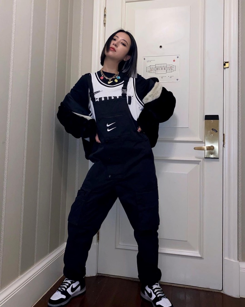 明星上脚 欧阳娜娜又「撞鞋」!近期球鞋女神上脚太顶了? 明星上脚 欧阳娜娜又「撞鞋」!近期球鞋女神上脚太顶了?