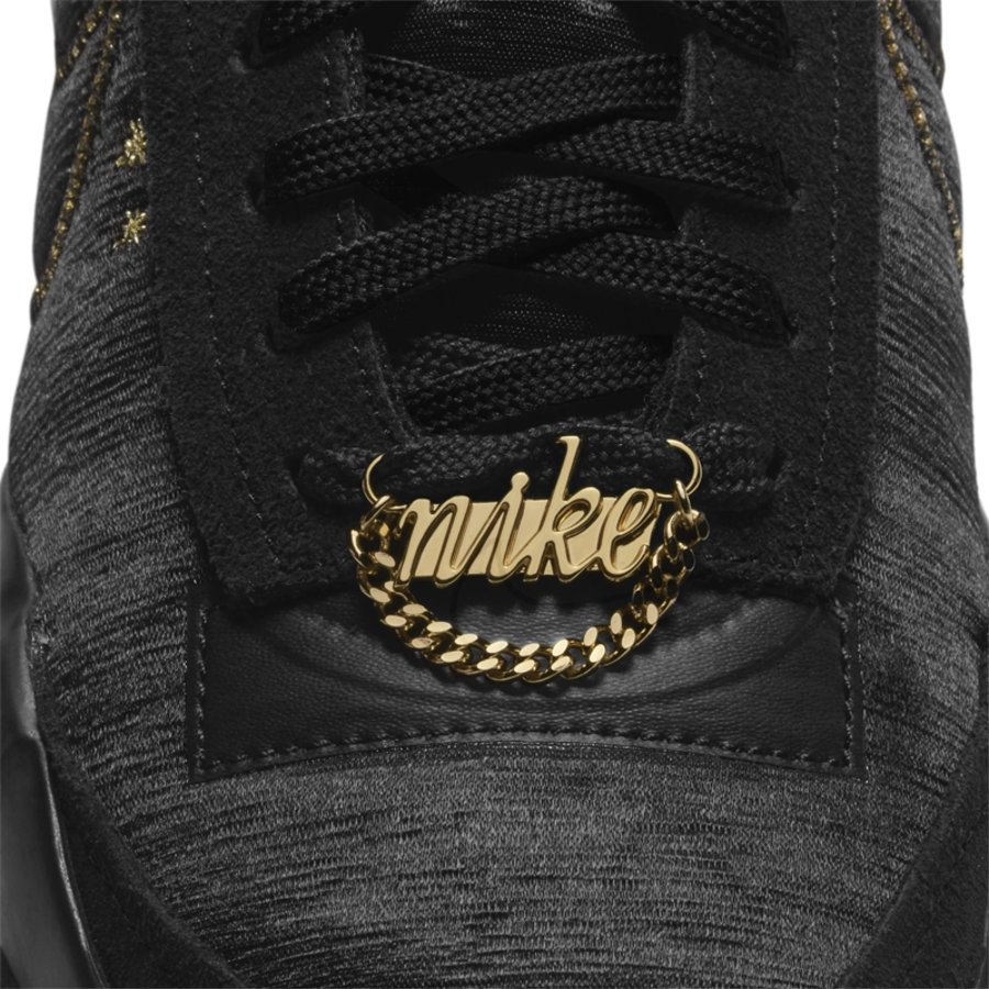Nike,Waffle Racer 2X 星座主题设计!全新配色 Waffle Racer 2X 实物图释出! Nike,Waffle Racer 2X 星座主题设计!全新配色 Waffle Racer 2X 实物图释出!
