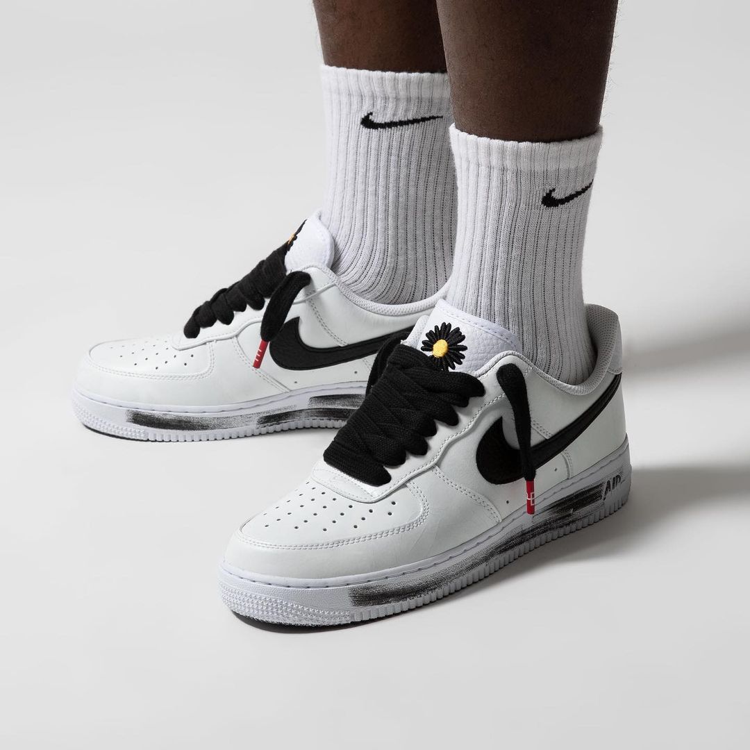 DD3223-100,AF1,Air Force 1,Nik DD3223-100 权志龙联名 PMO x Nike Air Force 1 “Paranoise” 更多上脚图 DD3223-100,AF1,Air Force 1,Nik DD3223-100 权志龙联名 PMO x Nike Air Force 1 “Paranoise” 更多上脚图