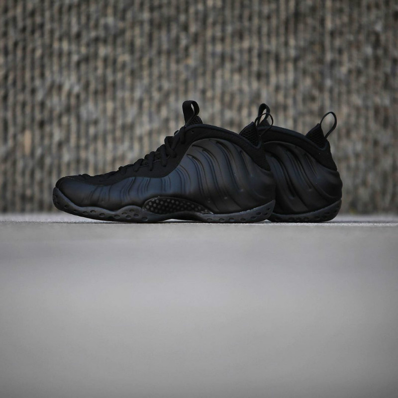 Nike,Air Foamposite One,Anthra 质感独一无二!「黑喷」Air Foamposite One 刚刚发售! Nike,Air Foamposite One,Anthra 质感独一无二!「黑喷」Air Foamposite One 刚刚发售!