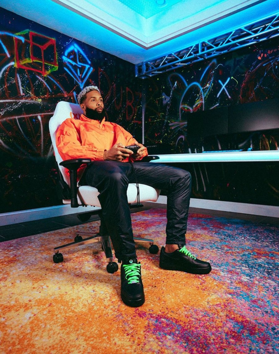 Nike,Air Force 1,OBJ,Xbox Xbox 主题特殊配色!Nike 为 OBJ 推出专属套装! Nike,Air Force 1,OBJ,Xbox Xbox 主题特殊配色!Nike 为 OBJ 推出专属套装!