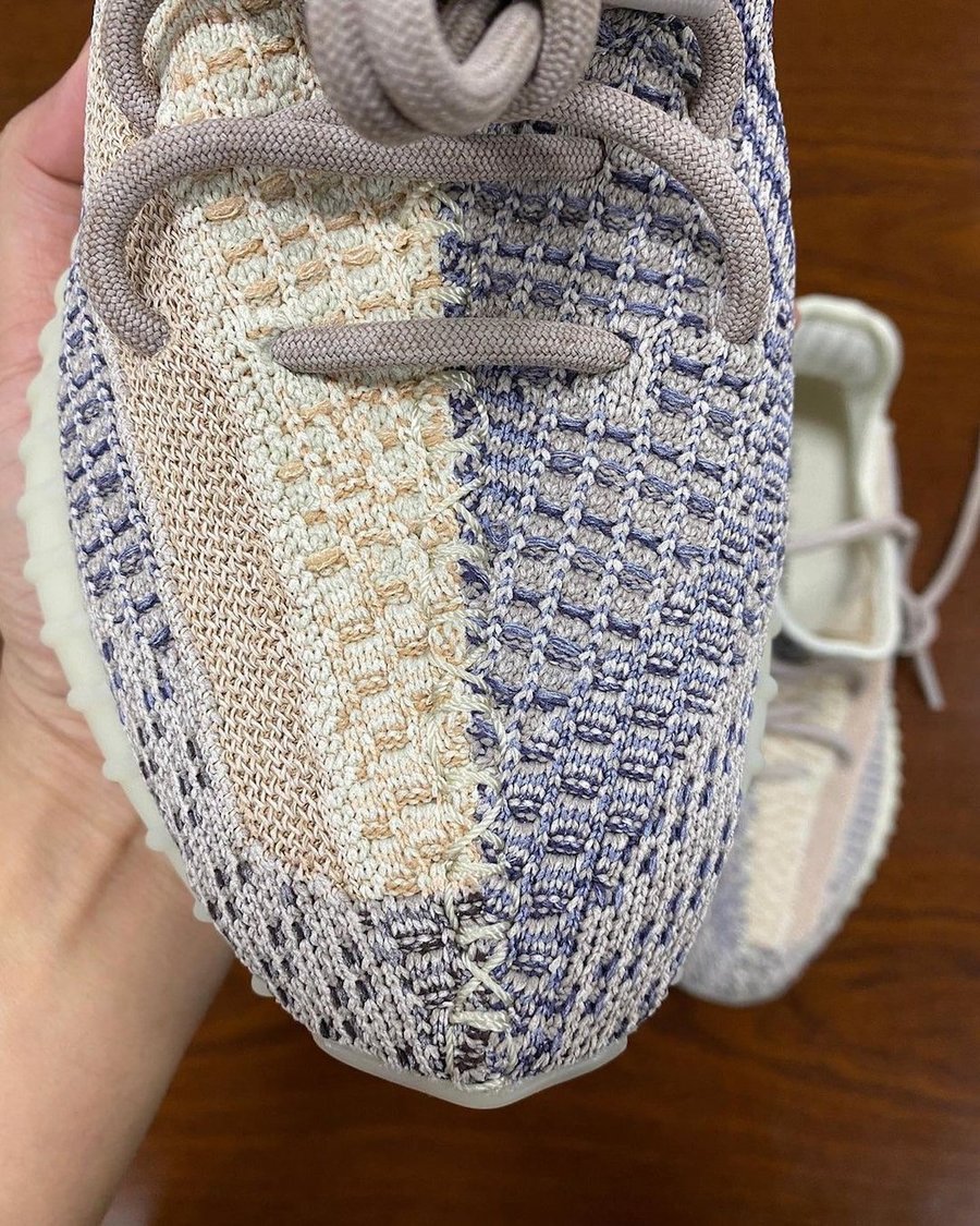 adidas,Yeezy,350 V2,Ash Pearl 新配色看完就想买!「灰珍珠」Yeezy 350 V2 实物首次曝光! adidas,Yeezy,350 V2,Ash Pearl 新配色看完就想买!「灰珍珠」Yeezy 350 V2 实物首次曝光!