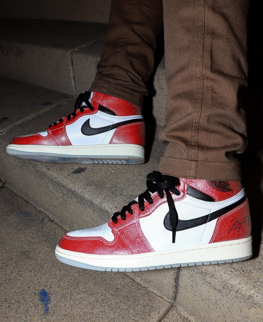 Trophy Room,Air Jordan 1,AJ1,上 入手难度不小!芝加哥 Trophy Room x AJ1 发售临近 Trophy Room,Air Jordan 1,AJ1,上 入手难度不小!芝加哥 Trophy Room x AJ1 发售临近