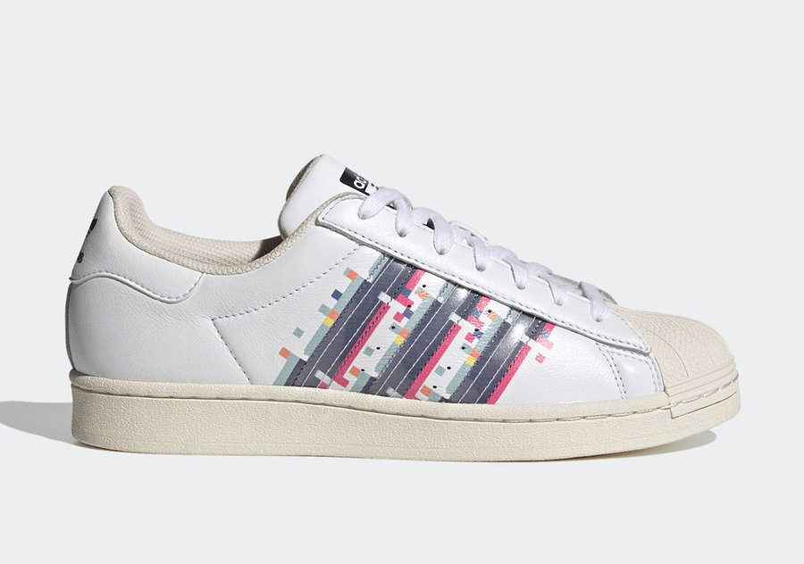 Superstar,adidas,H05143 已于近期发售 赛博朋克风格!全新 Superstar 贝壳头现已发售! Superstar,adidas,H05143 已于近期发售 赛博朋克风格!全新 Superstar 贝壳头现已发售!
