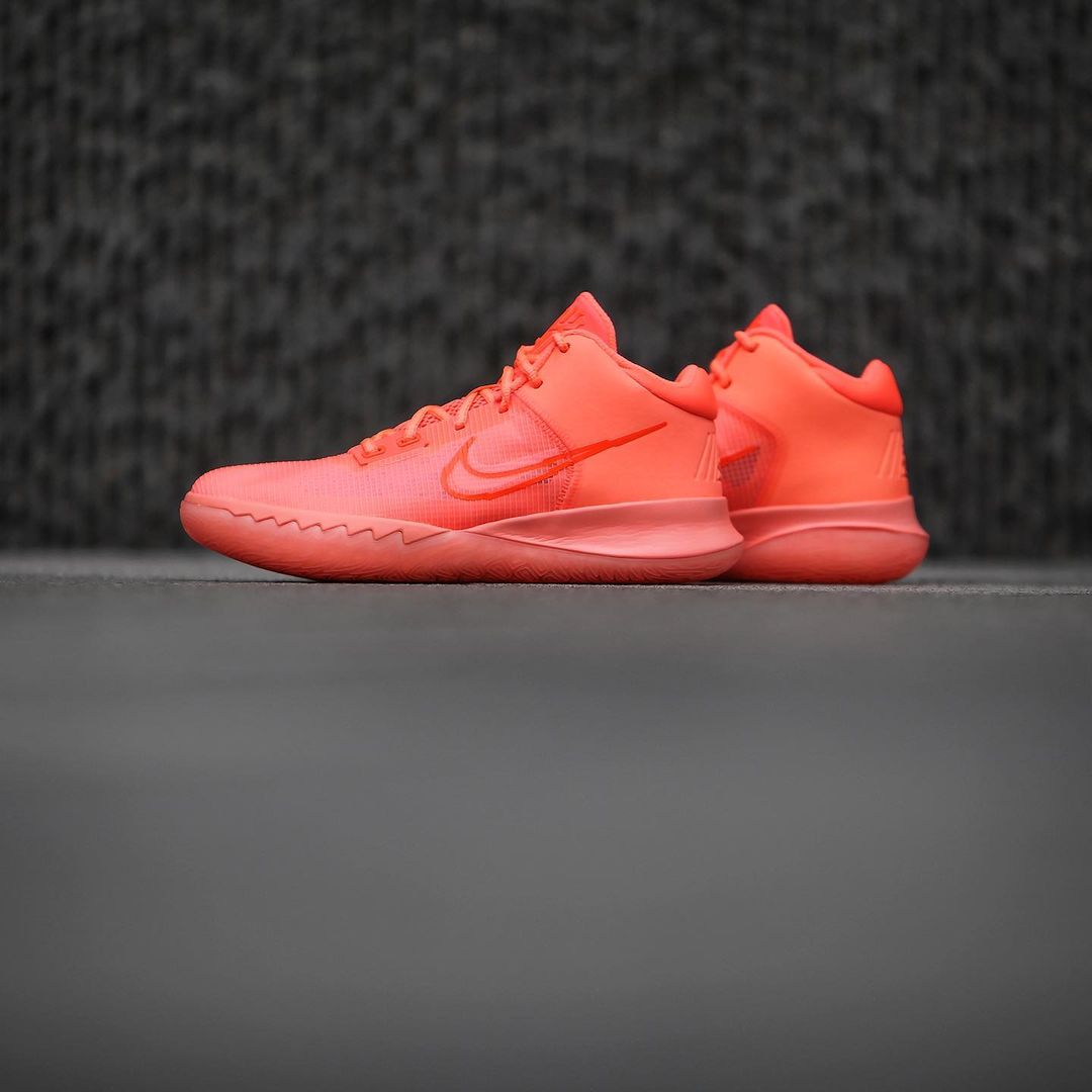 Nike,Kyrie 一双出挑,一双沉稳!Kyrie Flytrap 4 两款全新配色曝光! Nike,Kyrie 一双出挑,一双沉稳!Kyrie Flytrap 4 两款全新配色曝光!