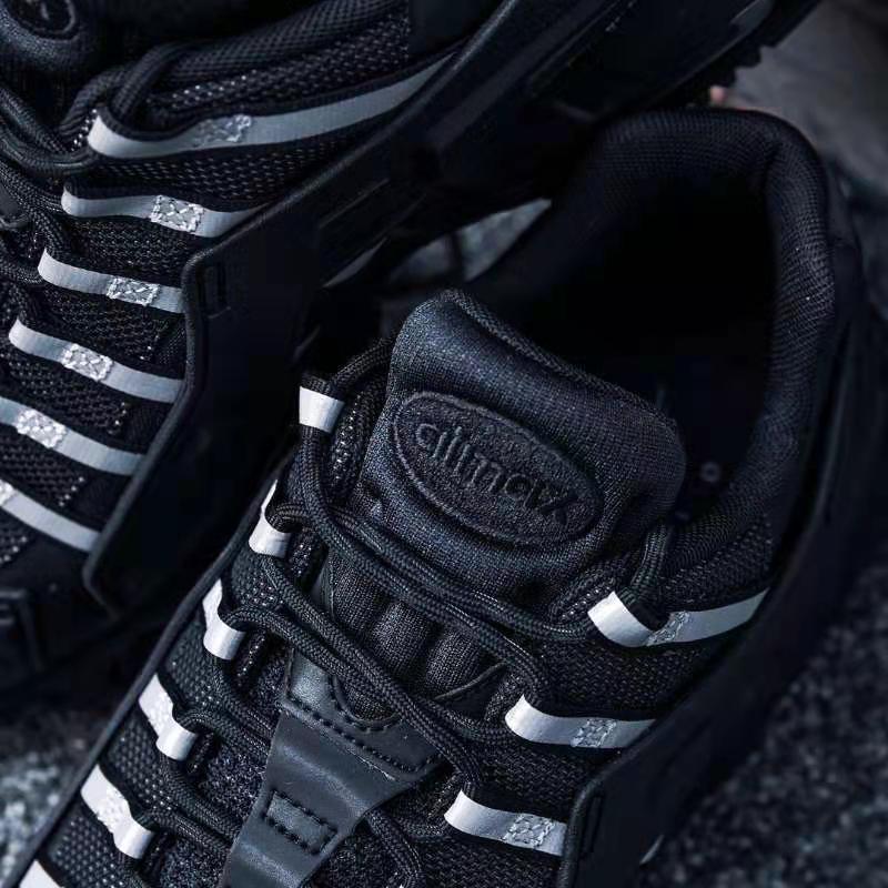 NDSTRKT AM95,Nike,CZ3591-001 「黑武士」 配色!全新机甲 Air Max 95 SNKRS 现已上架! NDSTRKT AM95,Nike,CZ3591-001 「黑武士」 配色!全新机甲 Air Max 95 SNKRS 现已上架!