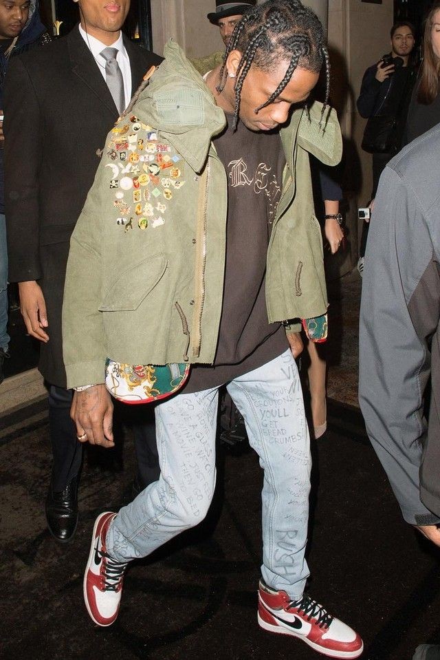 Travis Scott,READYMADE,Nike,Bl 这鞋要火了?!Travis Scott 上脚 READYMADE x Nike 联名! Travis Scott,READYMADE,Nike,Bl 这鞋要火了?!Travis Scott 上脚 READYMADE x Nike 联名!