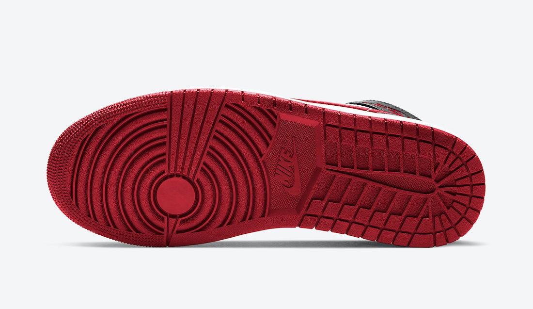 Air Jordan 1 Mid,Metallic Red, 红色 Swoosh 超吸睛!「银脚趾」AJ1 Mid 官图曝光! Air Jordan 1 Mid,Metallic Red, 红色 Swoosh 超吸睛!「银脚趾」AJ1 Mid 官图曝光!