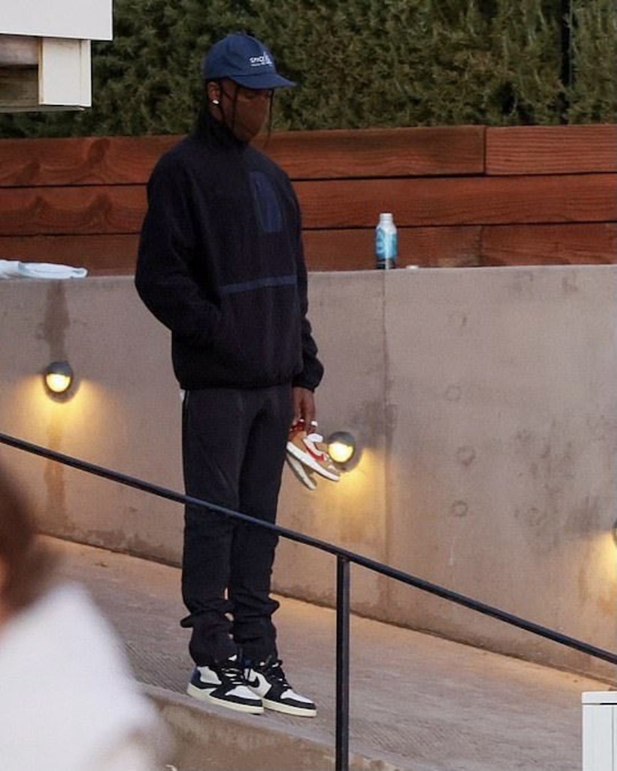 AJ,AJ1,Air Jordan 1,Travis Sco 三方联名还是黑脚趾?!Travis Scott 这双新「反钩」太帅了! AJ,AJ1,Air Jordan 1,Travis Sco 三方联名还是黑脚趾?!Travis Scott 这双新「反钩」太帅了!