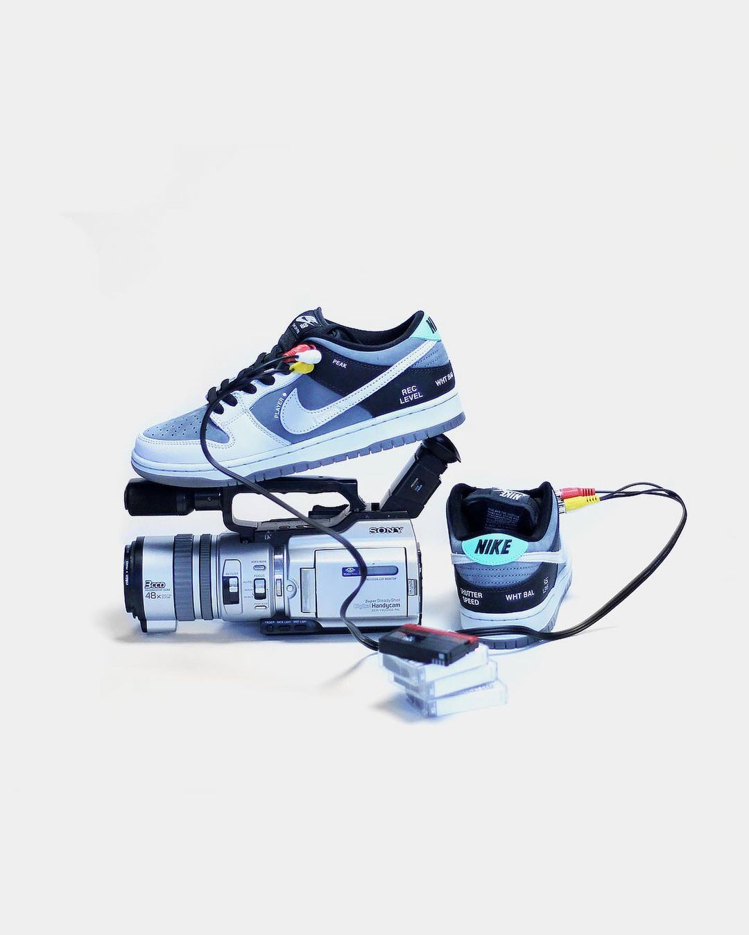 Nike SB,Dunk Low,VX1000 Camcor 市价 1W+!索尼「摄像机」Dunk SB 最新实物美图曝光! Nike SB,Dunk Low,VX1000 Camcor 市价 1W+!索尼「摄像机」Dunk SB 最新实物美图曝光!