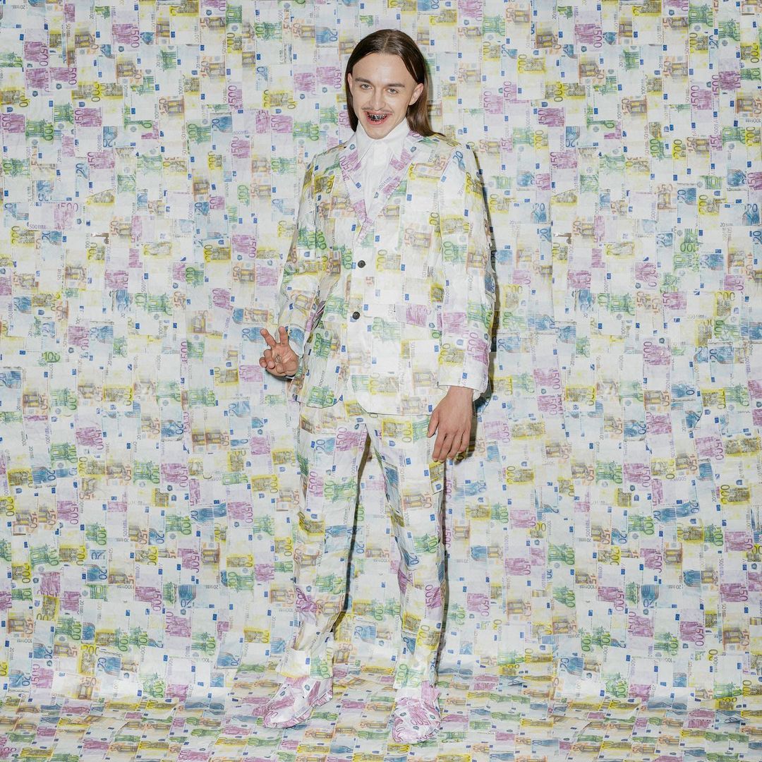 Tommy Cash,adidas,Superstar 「史上最长」贝壳头 Superstar!这鞋市售看谁敢穿出门...... Tommy Cash,adidas,Superstar 「史上最长」贝壳头 Superstar!这鞋市售看谁敢穿出门......