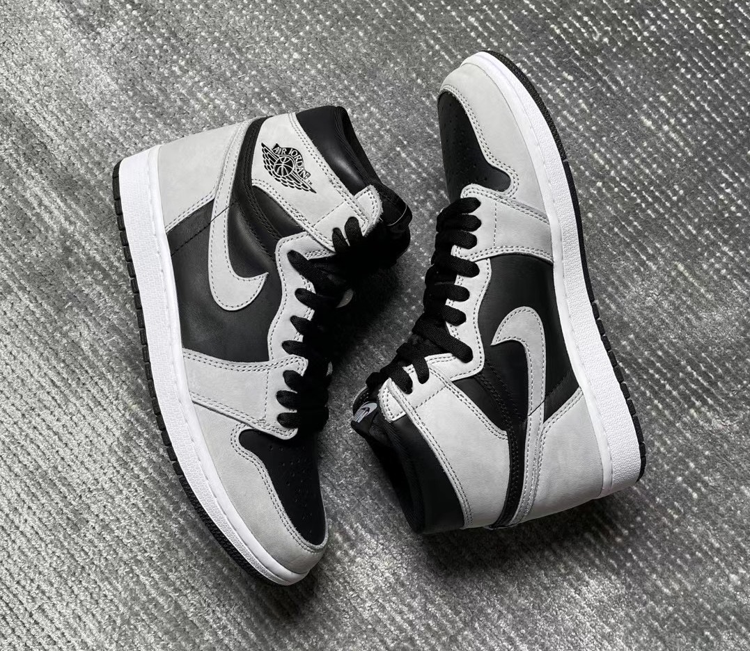 Air Jordan 1,Shadow 2.0,555088 「影子 2.0」实物曝光来了 !今年 5 月正式发售! Air Jordan 1,Shadow 2.0,555088 「影子 2.0」实物曝光来了 !今年 5 月正式发售!