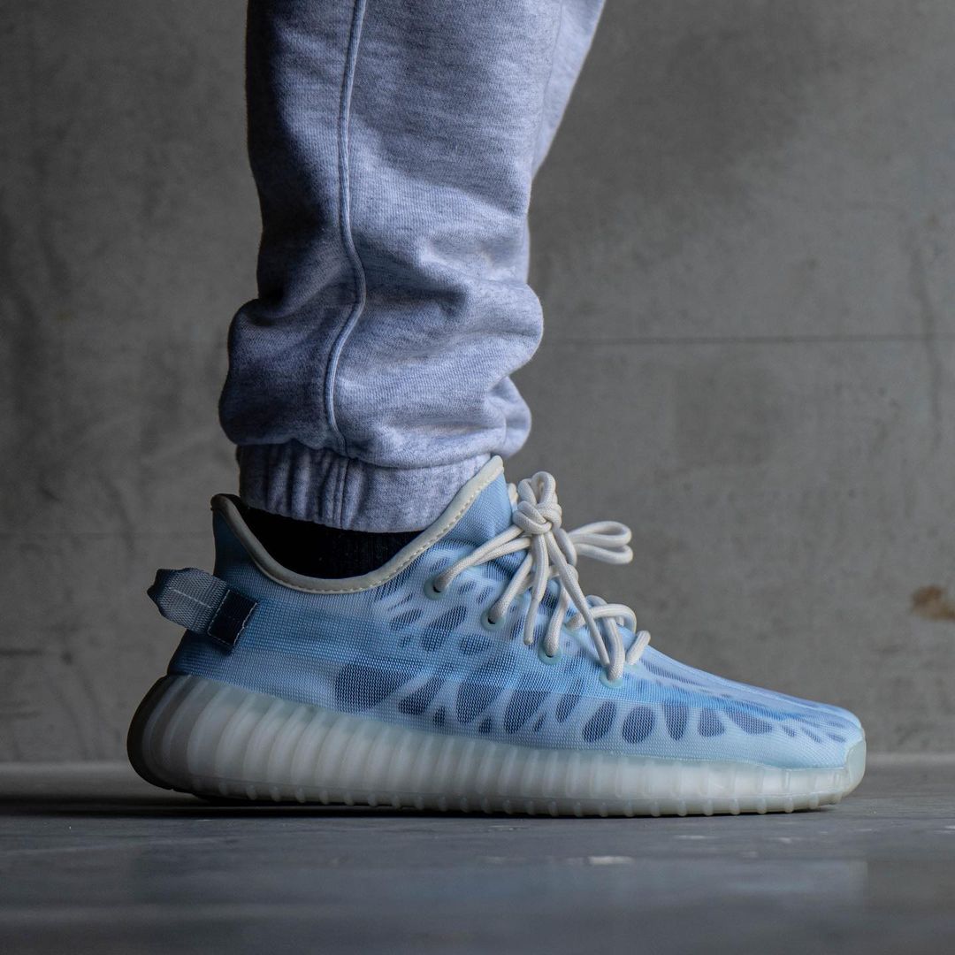 adidas,Yeezy,Yeezy Boost 350 V 「全透冰蓝」Yeezy 350 上脚丑哭了!传闻将提前发售! adidas,Yeezy,Yeezy Boost 350 V 「全透冰蓝」Yeezy 350 上脚丑哭了!传闻将提前发售!