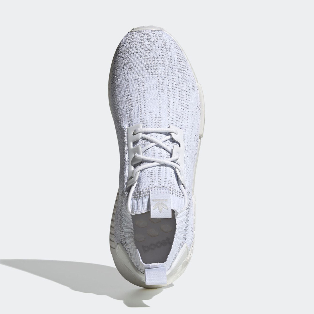 adidas,adidas NMD,小白鞋,发售,FX676 经典百搭小白鞋!adidas NMD R1 新配色现已发售! adidas,adidas NMD,小白鞋,发售,FX676 经典百搭小白鞋!adidas NMD R1 新配色现已发售!