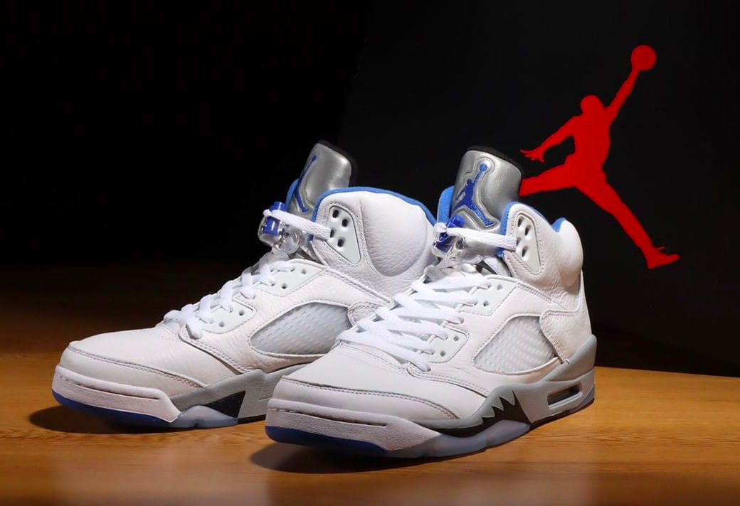 DD0587-140,AJ5,Air Jordan 5 DD0587-140 AJ5 清新白蓝!看看 Air Jordan 5 “Stealth 2.0” 实物美图吧! DD0587-140,AJ5,Air Jordan 5 DD0587-140 AJ5 清新白蓝!看看 Air Jordan 5 “Stealth 2.0” 实物美图吧!