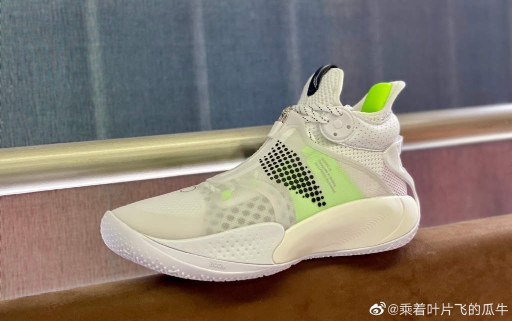 音速 9,李宁,发售 离谱!音速 9 都要出䨻版本了!网友:希望这双不用抢! 音速 9,李宁,发售 离谱!音速 9 都要出䨻版本了!网友:希望这双不用抢!