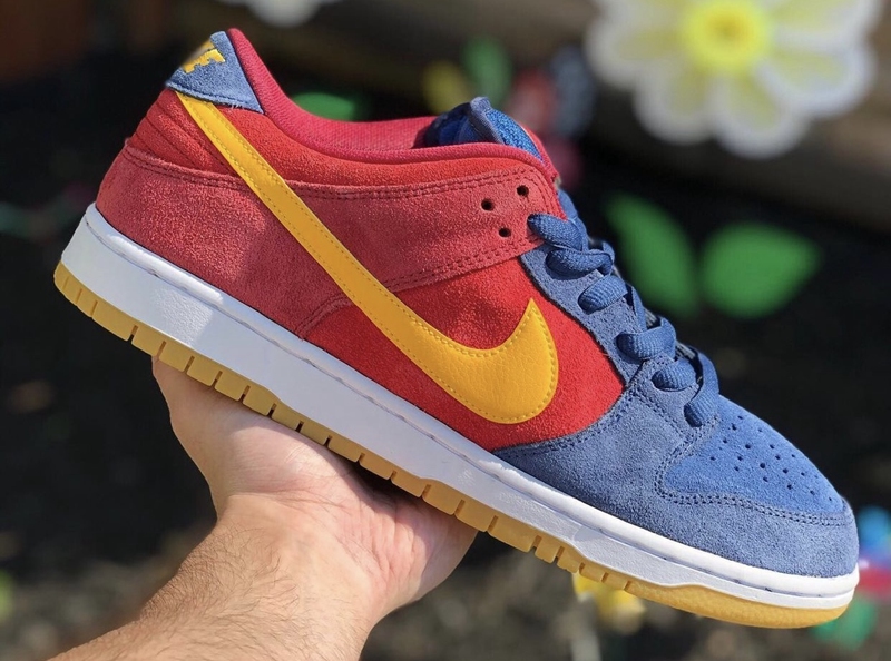 Nike,SB Dunk,Barcelona 辨识度一流!顶级豪门「巴萨」SB Dunk 实物曝光!必入款 +1 Nike,SB Dunk,Barcelona 辨识度一流!顶级豪门「巴萨」SB Dunk 实物曝光!必入款 +1
