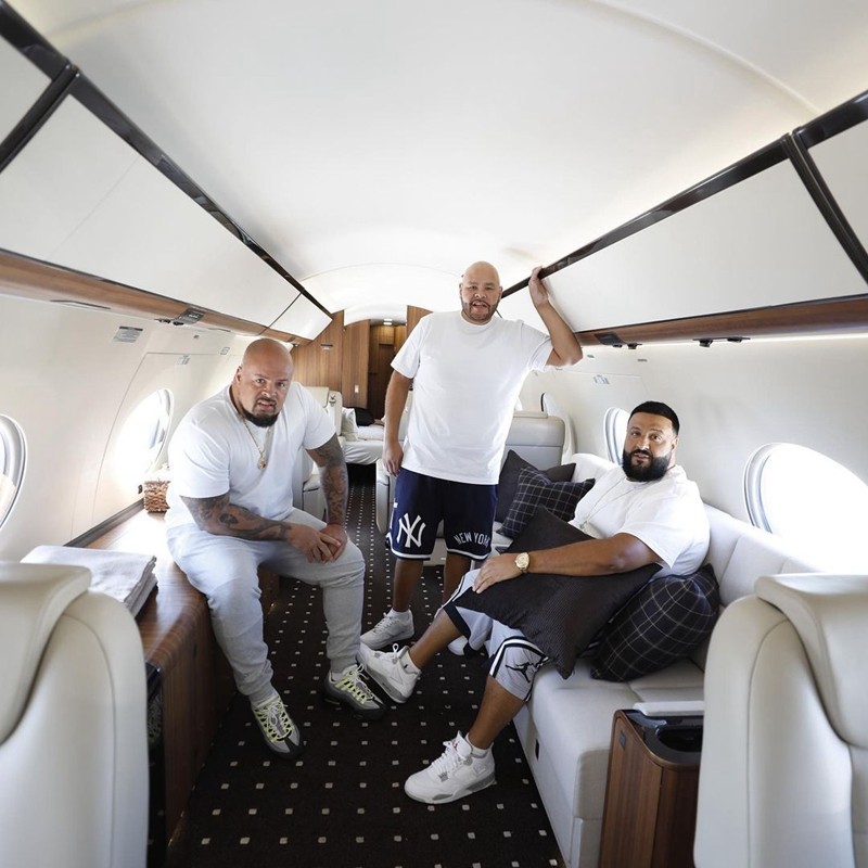 Travis Scott,Jordan,DJ Khaled, 「白奥利奥」AJ4 上脚曝光!这波又被 DJ Khaled 装到了! Travis Scott,Jordan,DJ Khaled, 「白奥利奥」AJ4 上脚曝光!这波又被 DJ Khaled 装到了!