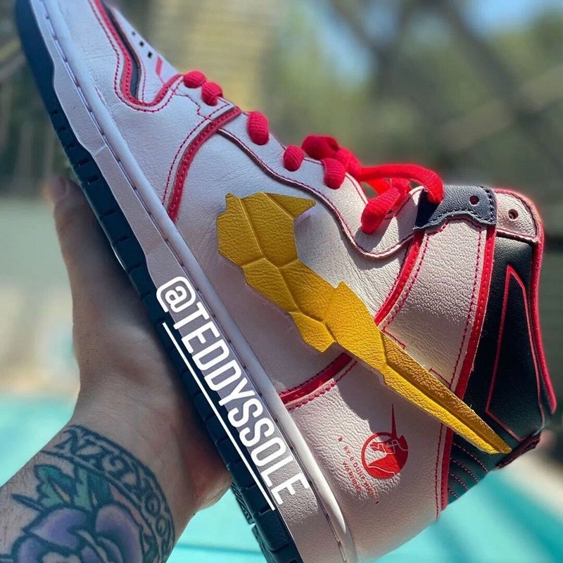 Nike,Dunk High 疑似「高达」联名!两款全新 Dunk SB High 实物图曝光! Nike,Dunk High 疑似「高达」联名!两款全新 Dunk SB High 实物图曝光!
