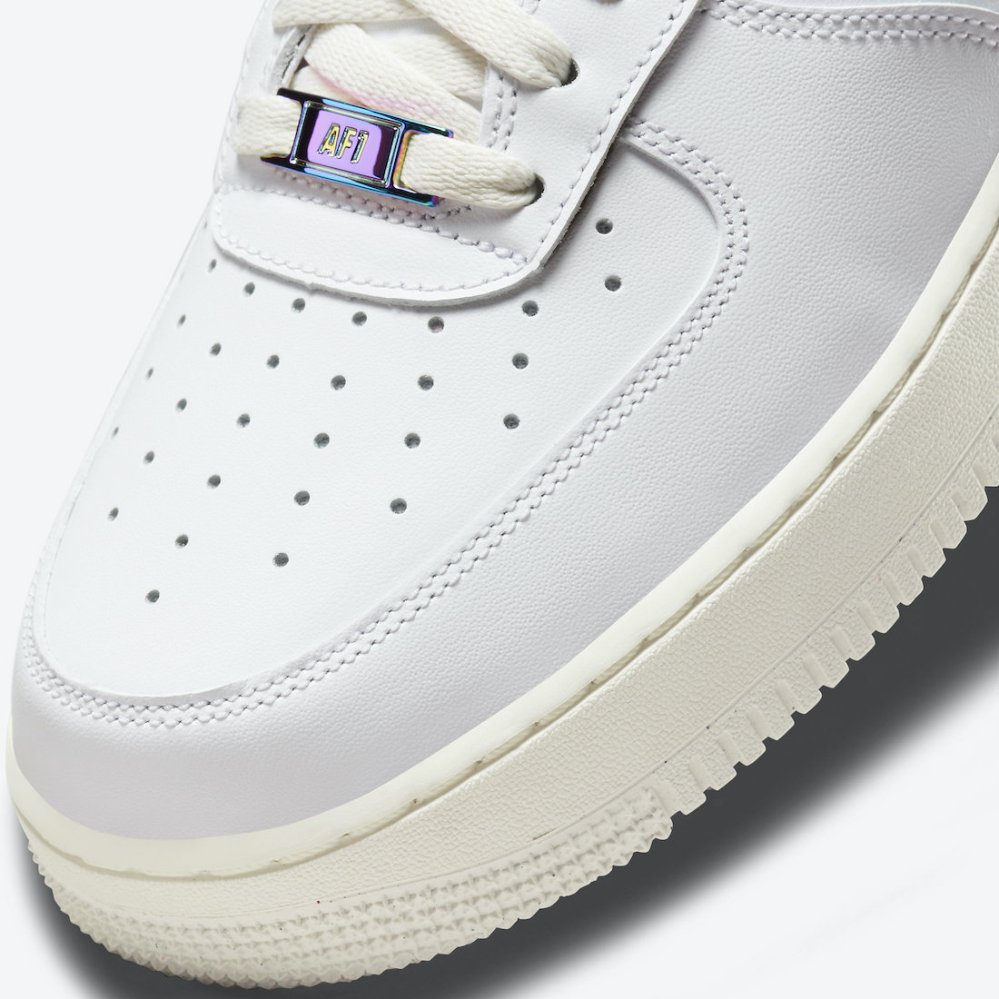 Nike,Air Force 1,曝光 淬火金属鞋带扣 + 抽象画点缀!全新配色 Air Force 1 官图曝光! Nike,Air Force 1,曝光 淬火金属鞋带扣 + 抽象画点缀!全新配色 Air Force 1 官图曝光!