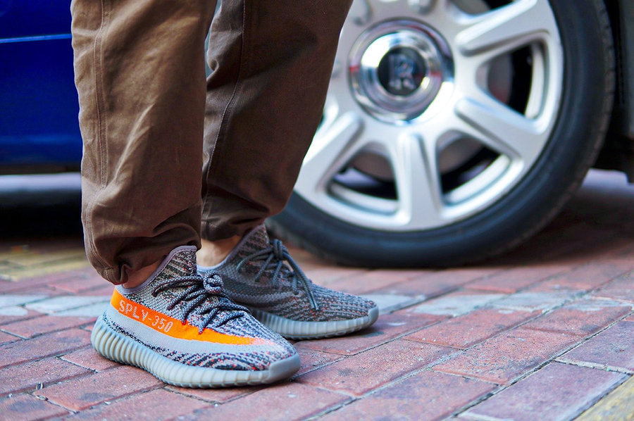 Yeezy 350 V2,adidas,发售 市价 8000 的灰橙 Yeezy 年底回归!竟然还是满天星! Yeezy 350 V2,adidas,发售 市价 8000 的灰橙 Yeezy 年底回归!竟然还是满天星!
