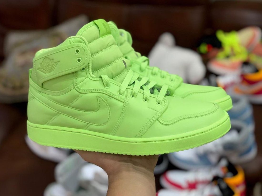 Air Jordan 1 KO,AJ1,明星,Billie 规格难得一见!碧梨 x AJ1 实物曝光!果然是荧光绿! Air Jordan 1 KO,AJ1,明星,Billie 规格难得一见!碧梨 x AJ1 实物曝光!果然是荧光绿!